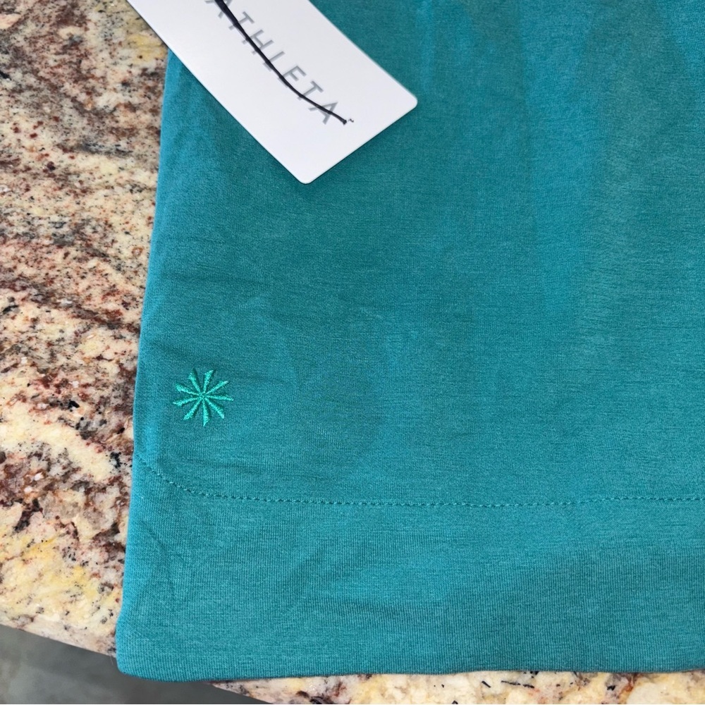 Athleta Seasoft Sweatshirt Tee NWT - Picture 9 of 9